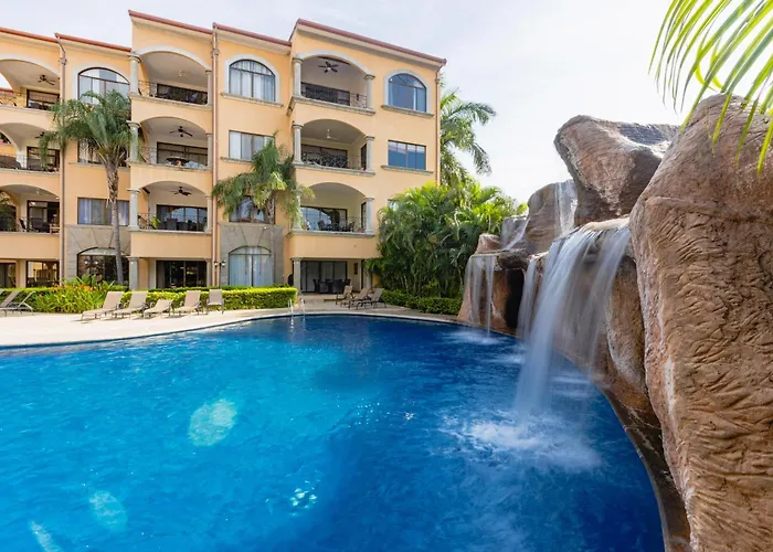 Sunrise 33- 3 Bedroom Poolside Apartment *