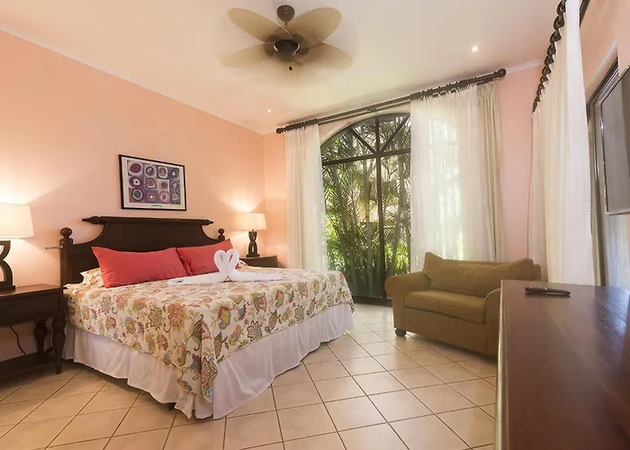 Sunrise 33- 3 Bedroom Poolside Apartment Tamarindo